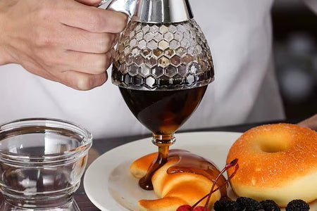 The Perfect Honey Dispenser - 200ml Plastic Pot for Easy Home Use