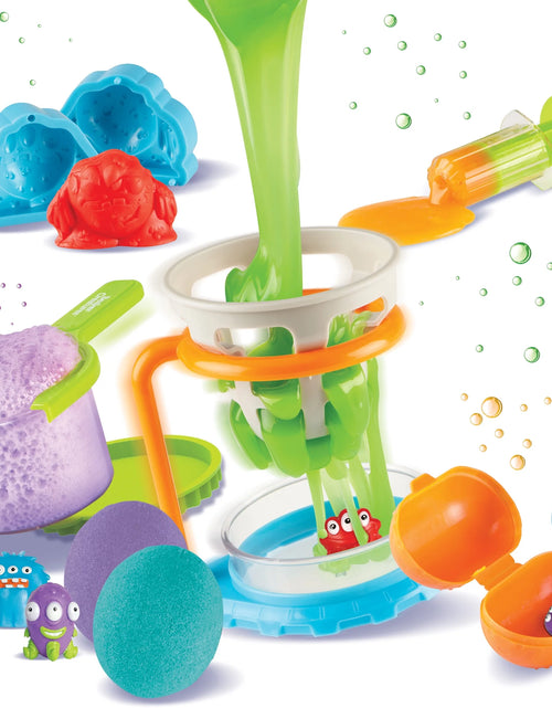 Load image into Gallery viewer, Beaker Creatures Alien Experiment Lab - 18 Pieces Boys and Girls Ages 5, 6, 7+ Science Toys, Science Kit for Kids
